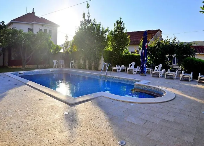 Gæstehus Stylish Triple With Balcony Trogir