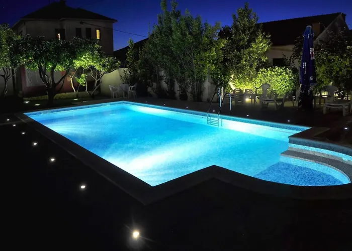 Pensionat Stylish Triple With Balcony 3*